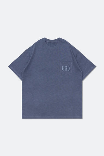 GROCERY TEE-078 EMBROIDERY LOGO POCKET TEE/ DUSTY BLUE