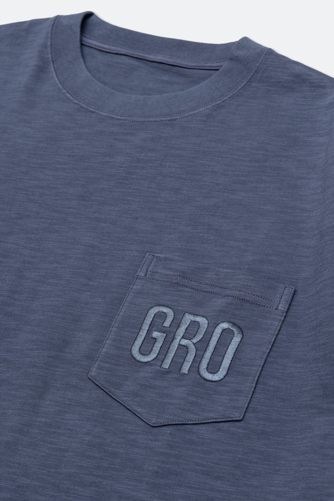 GROCERY TEE-078 EMBROIDERY LOGO POCKET TEE/ DUSTY BLUE